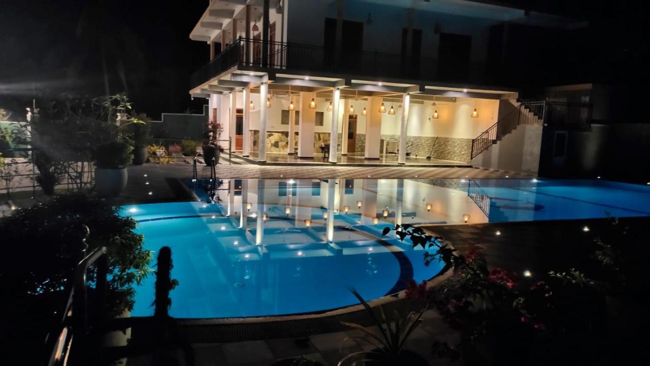 Paradise Hilltop villa&apartment Galle Esterno foto